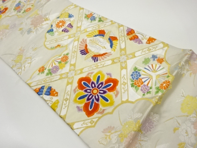 格天井に花々・華文・蝶・鶴模様織出し袋帯